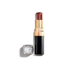 Chanel Rouge Coco Flash لون وإشراقة وكثافة بلمح البصر.